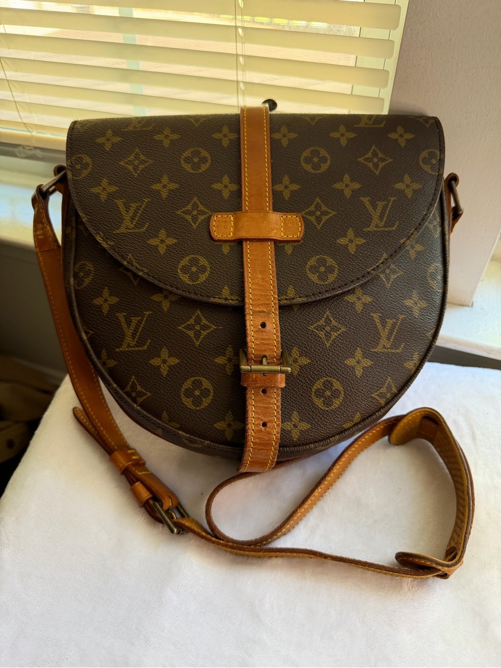 💞 Louis Vuitton Monogram Canvas GM Chantilly Shoulder bag